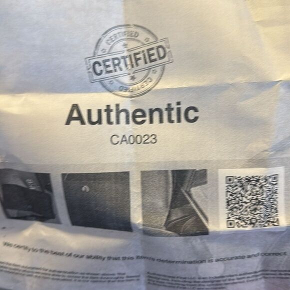 Louis Vuitton wallet - Picture 9 of 9